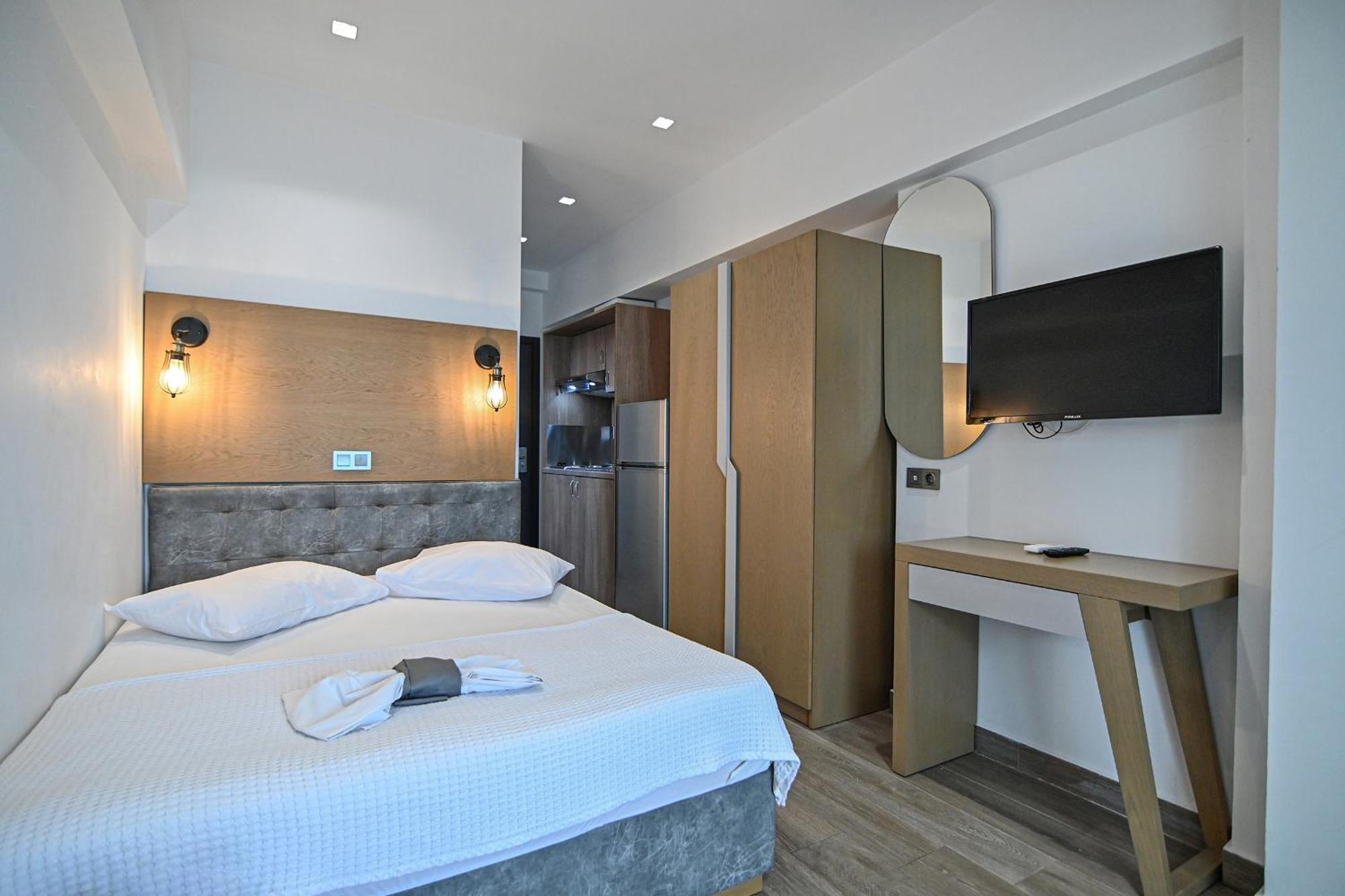 Amalia Rooms Sea View Vrasná Esterno foto